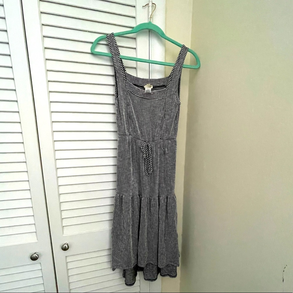 Hi-low stretchy striped midi dress